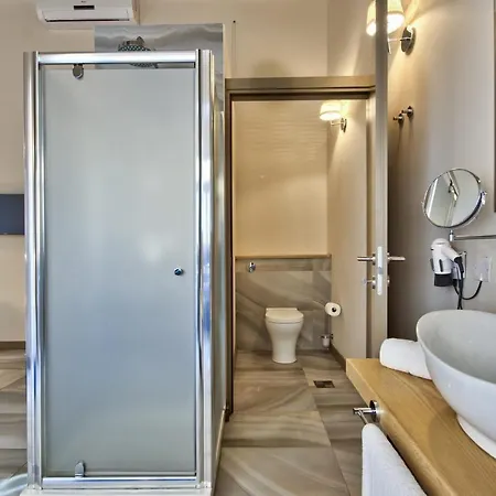 Hotel The British Suites