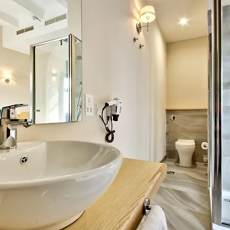The British Suites 2*