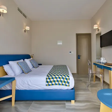 Hotel The British Suites 2*