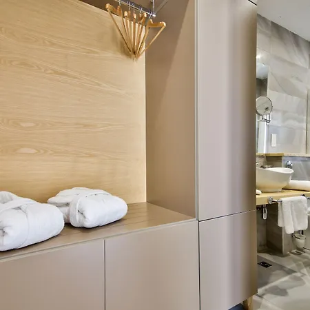 The British Suites Hotel 2*