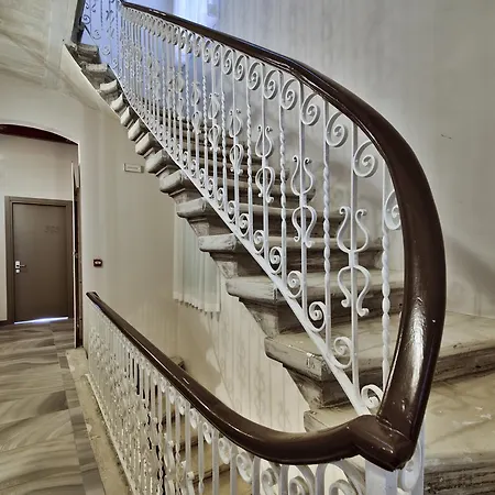 The British Suites Hotel