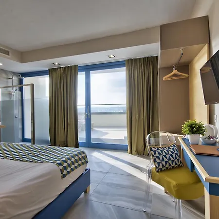 The British Suites Hotel 2*
