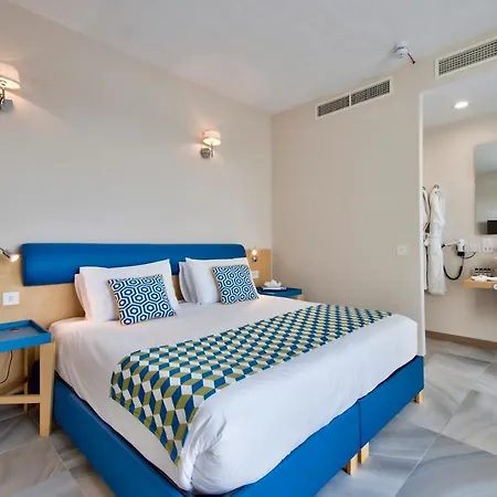 Hotel The British Suites