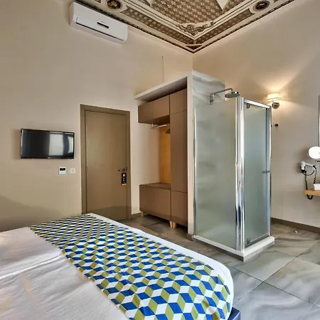 Hotel The British Suites 2*